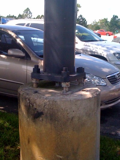 [New+Light+Pole+Cache.jpg]