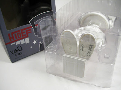 Toy Qube - Tomenosuke Exclusive All White Hi-Def Vinyl Figure Signed and Numbered by kaNO