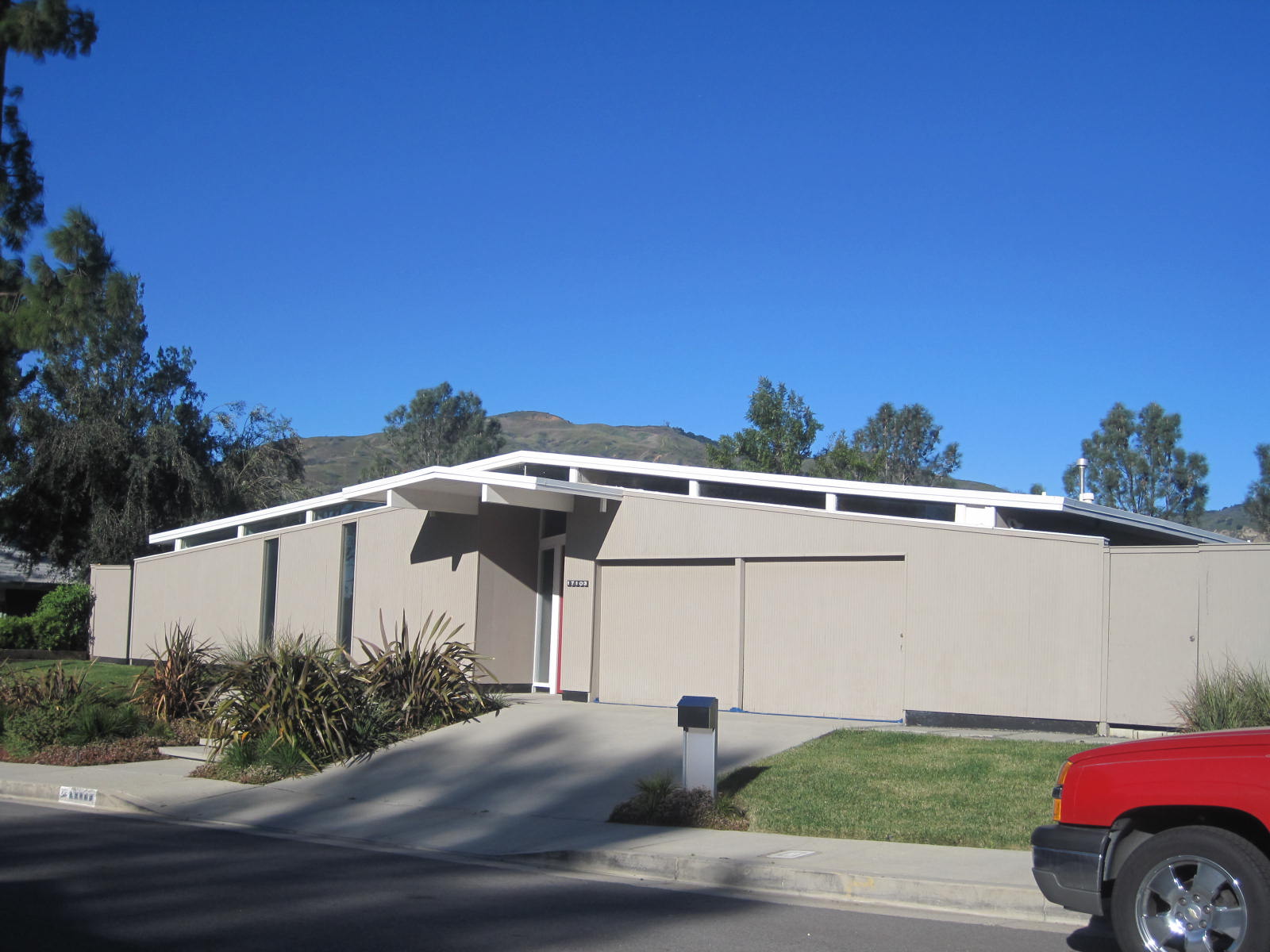 Rhan Vintage. Mid Century Modern Blog. Joseph Eichler Tract, Granada