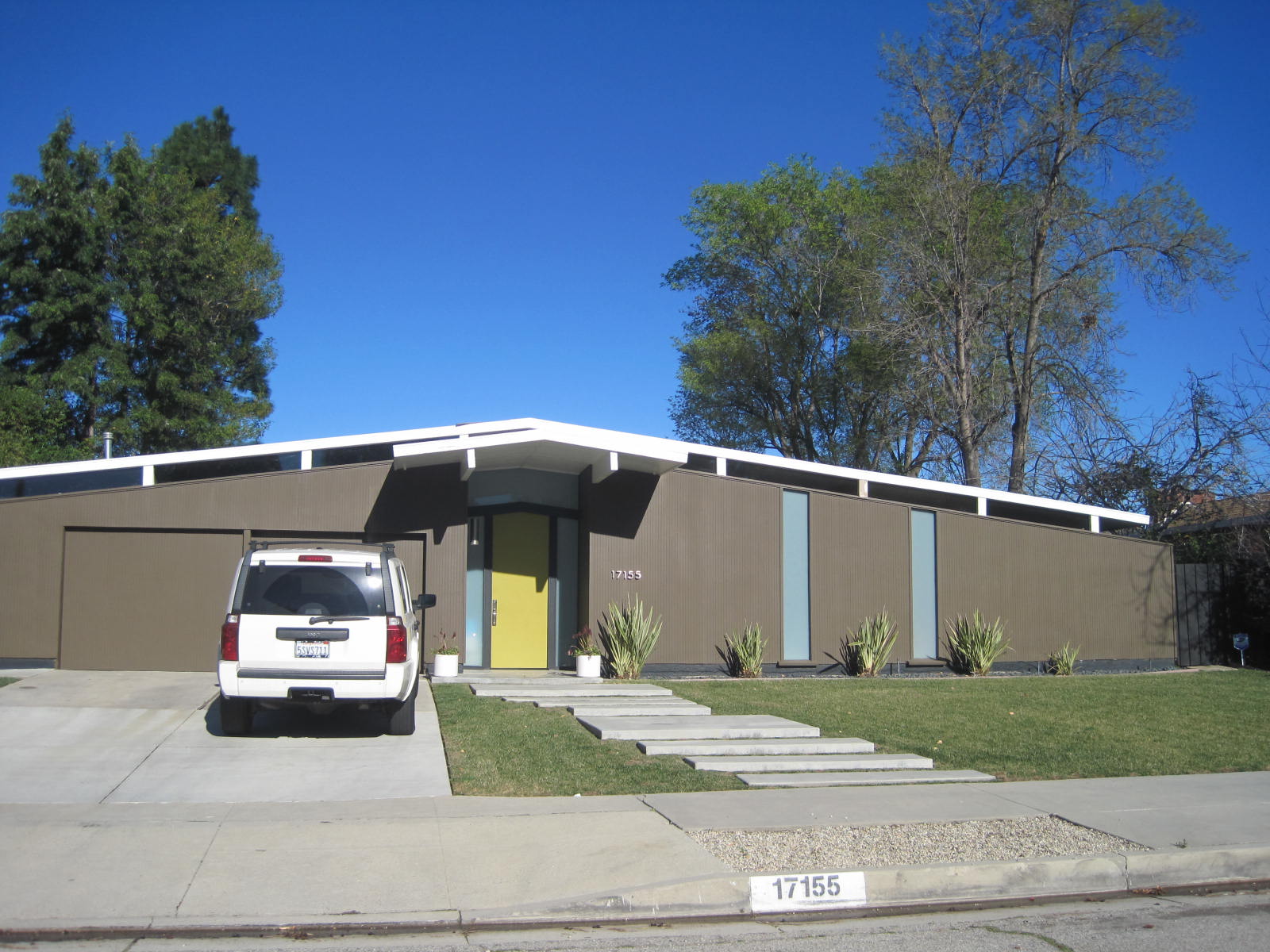 Rhan Vintage. Mid Century Modern Blog. Joseph Eichler Tract, Granada