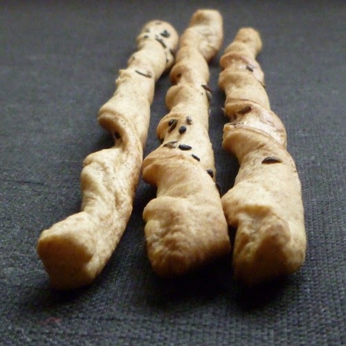Cookistry Crispy Rye Breadsticks