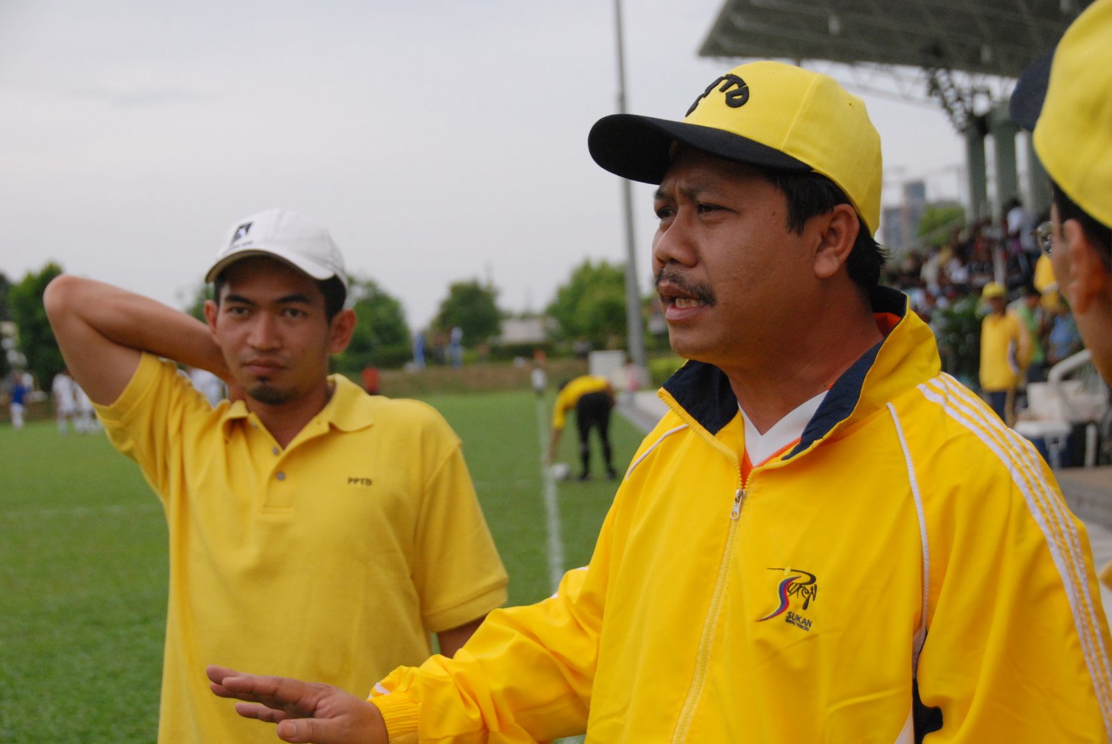 [CSC_0202.JPG]