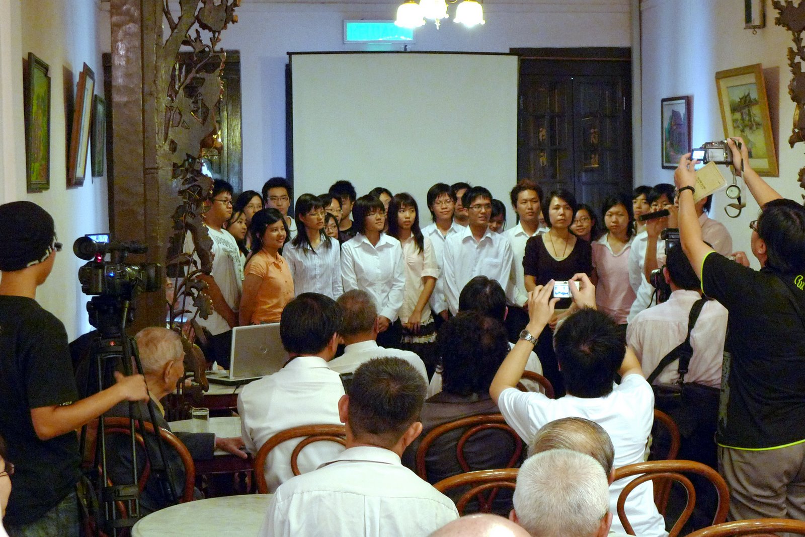 [P1000355.JPG]
