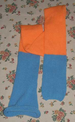 [Cachecol+Gorro+Azul+e+Laranja1_Blog.jpg]