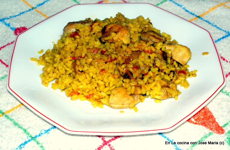 En la Cocina con Jose María Arroz con pollo (Paella de carne de pollo)