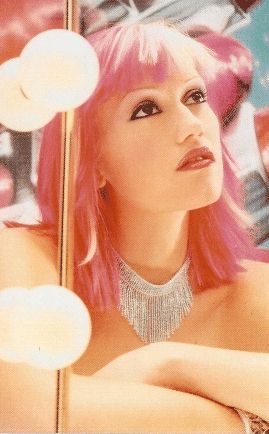gwen stefani with pink hair gwen stefani with pink hair