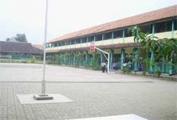 Gedung SMPN 3 Cibinong