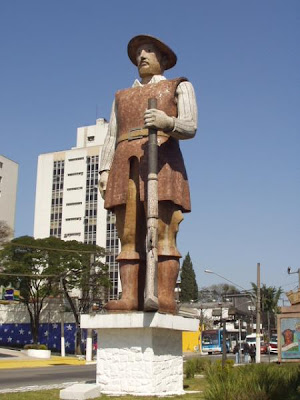 clique para ver a fonte da foto