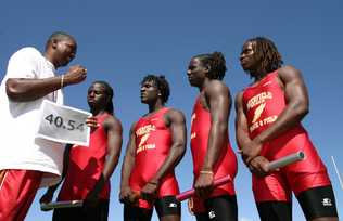 [Deerfield+Track+Team.jpg]