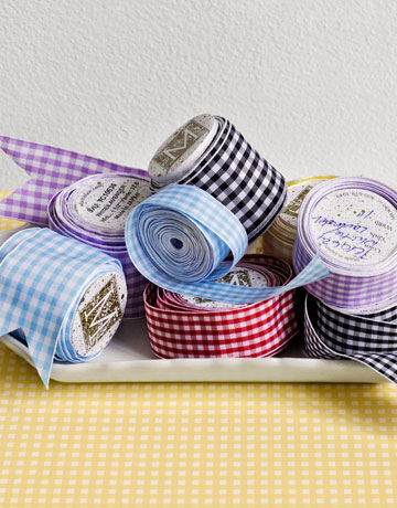 [gingham-ribbon-de-39741680.jpg]
