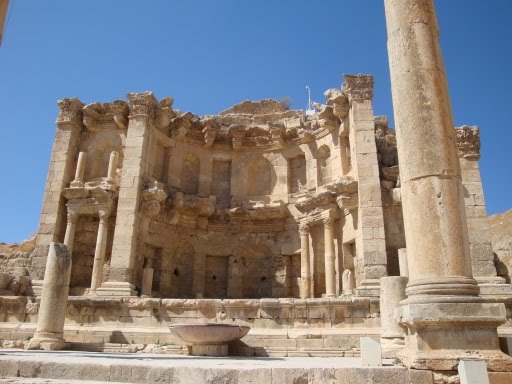 [08Jerash15.JPG]