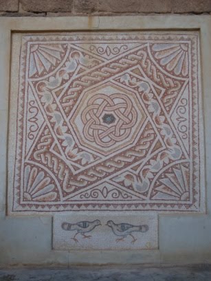 [09Bosra01.JPG]