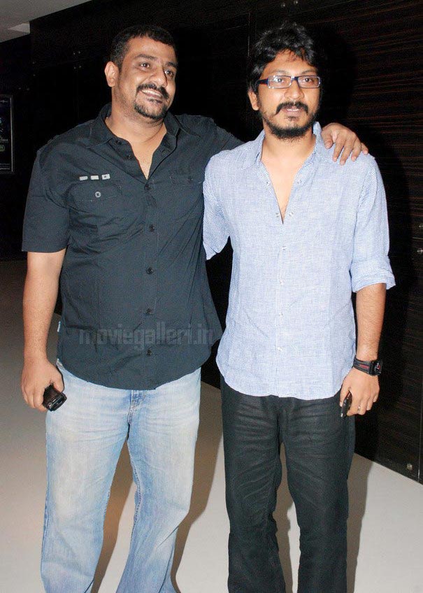 Naan Mahaan Alla Premiere Show ...