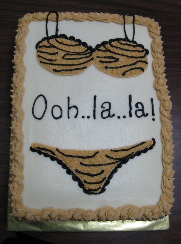 [Lingerie+Cake+Done.jpg]