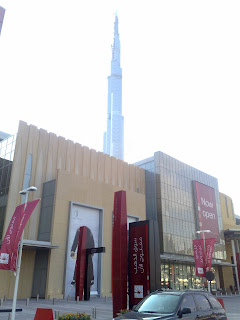 Dubai+mall+outside