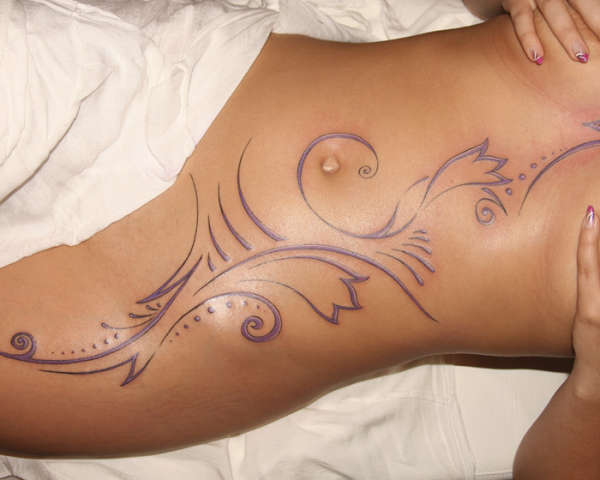 beautiful tattoo designs in the stomach