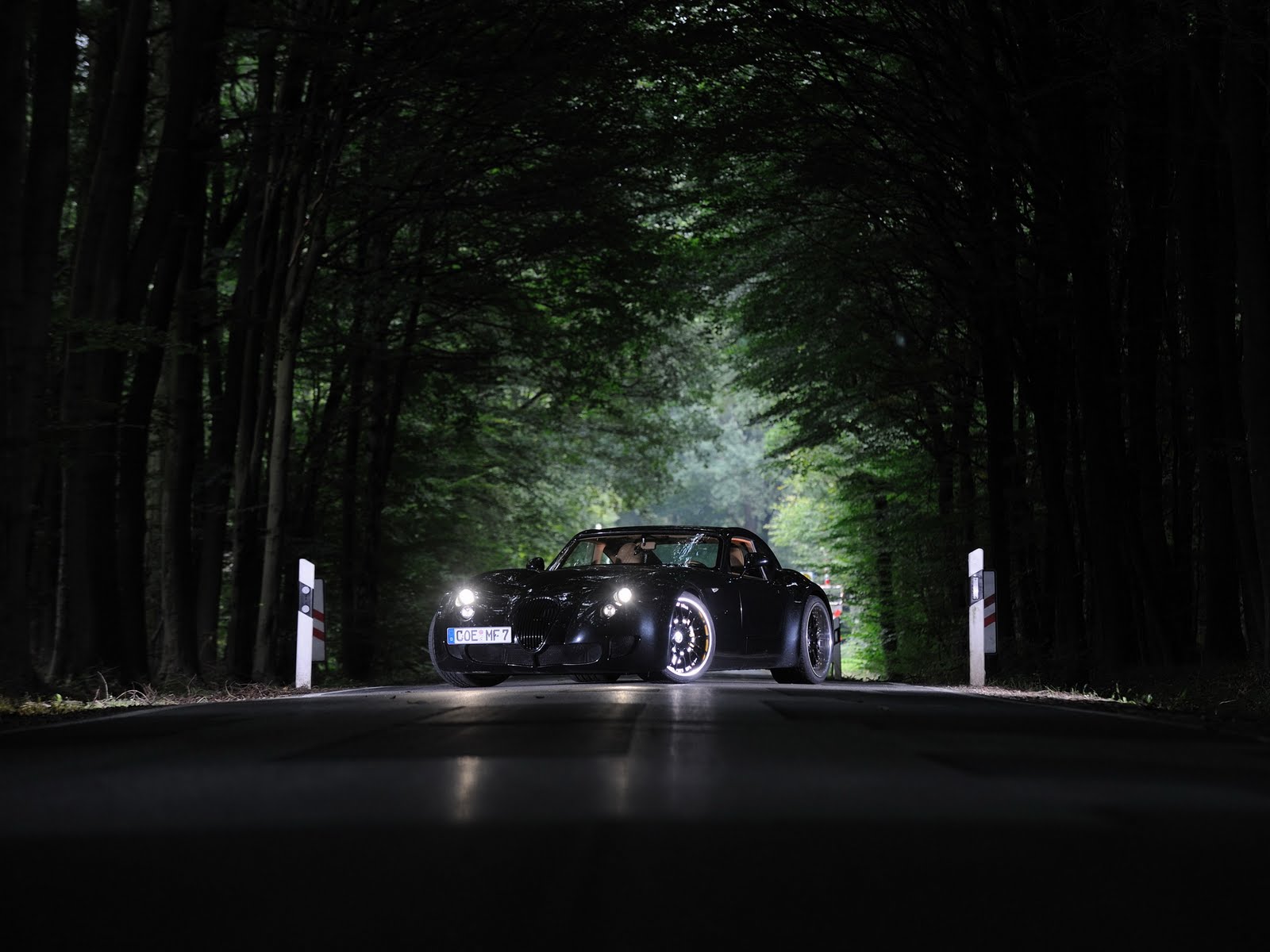 [490372_233_338.jpg]