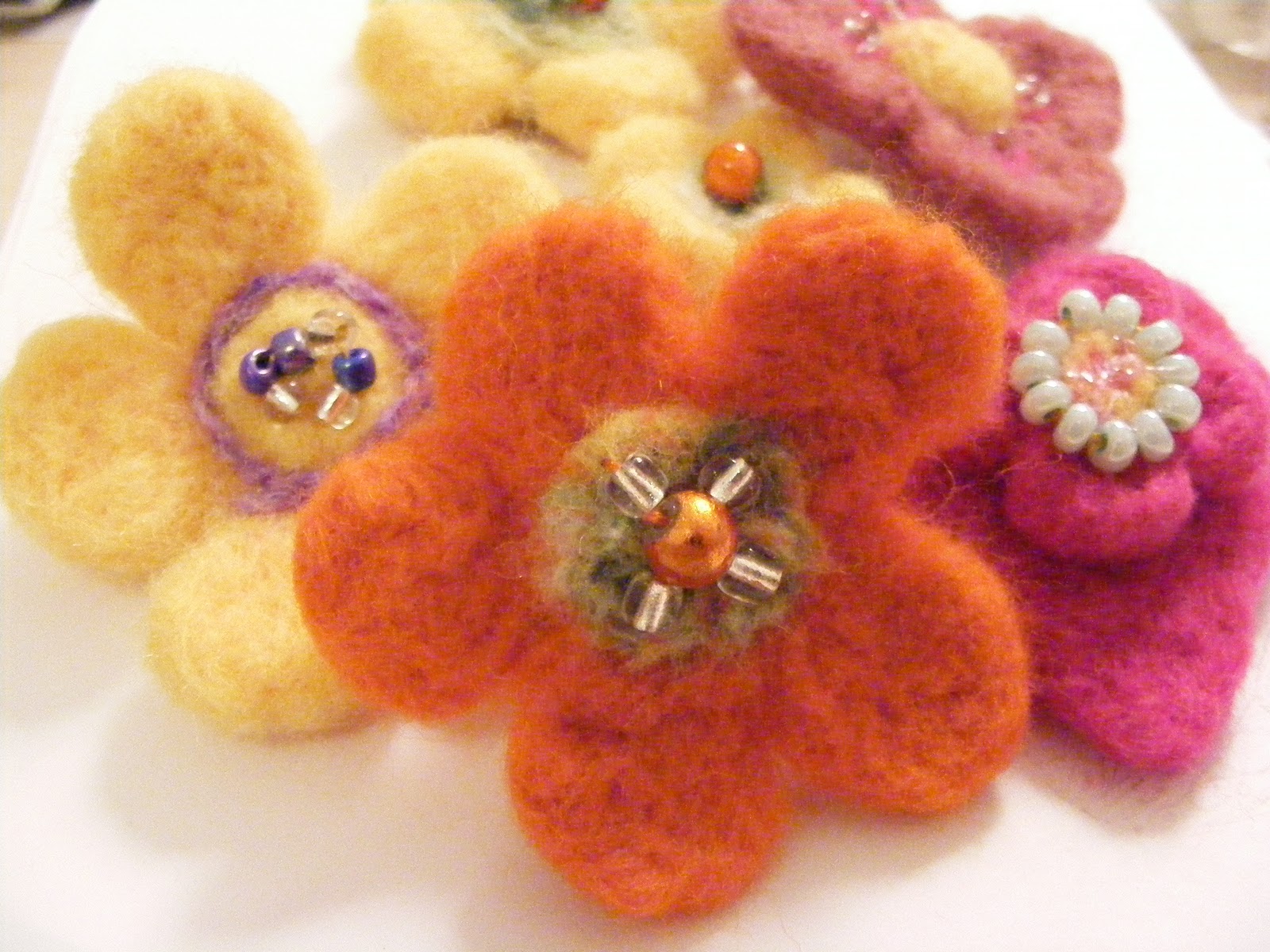 Crafts and Recipes from Allotment Heaven More needle felted Flowers