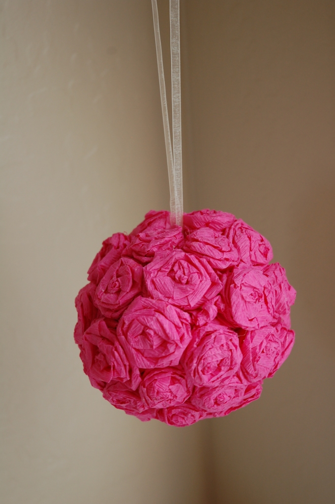 Knocking it off... How To Crepe paper rose pomander ball and topiary