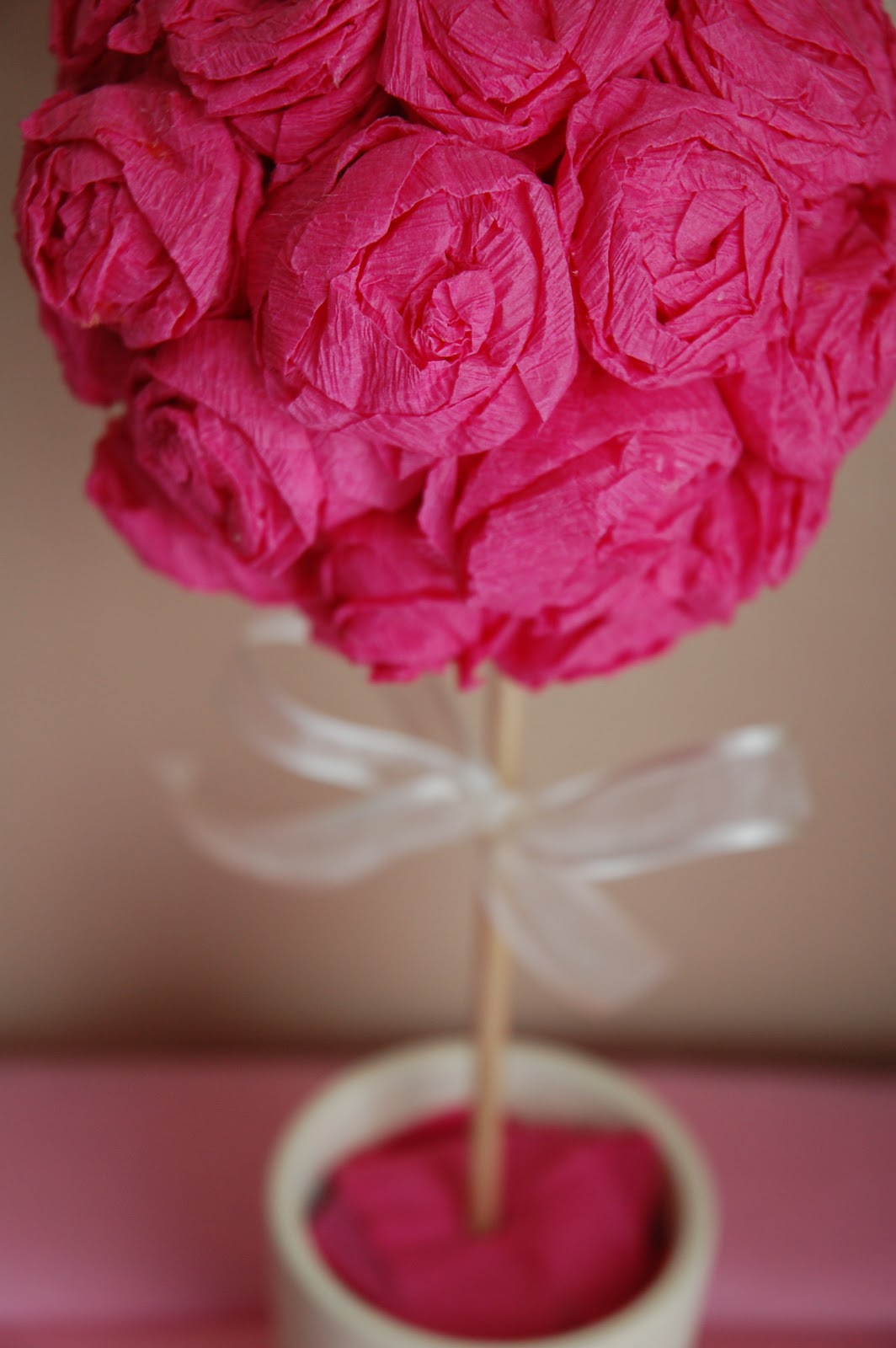 Knocking it off... How To Crepe paper rose pomander ball and topiary