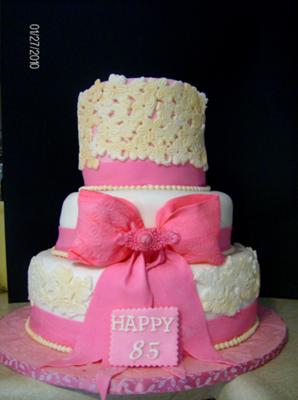 Fondant Bow Cake