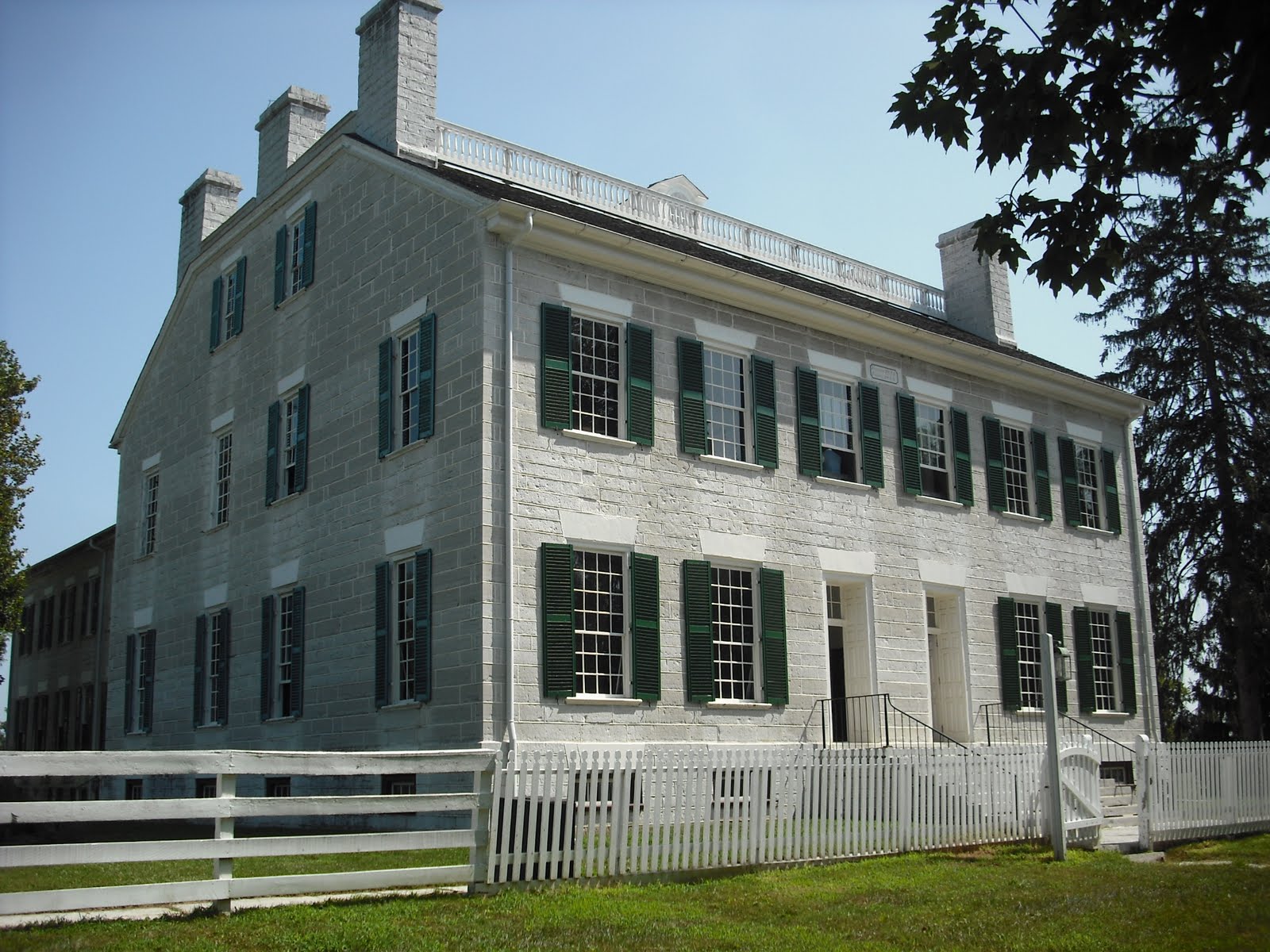 Kentucky Travels Shakertown Art Festival