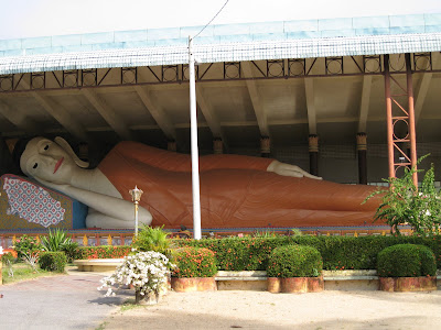patung buddha kelantan