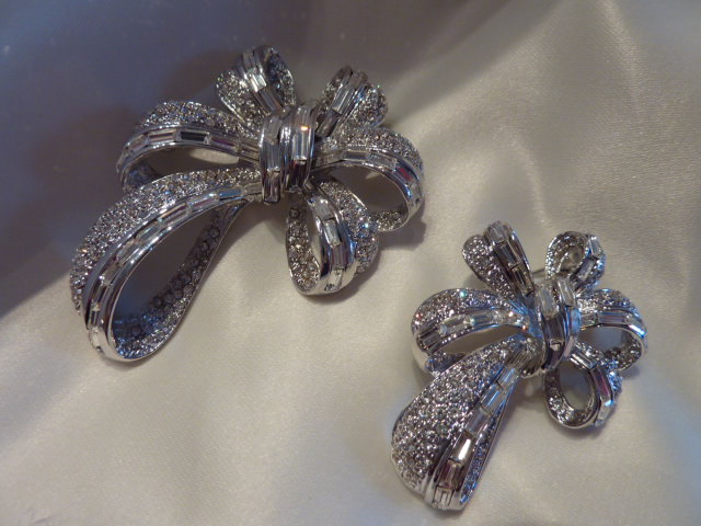 bridesmaid brooch