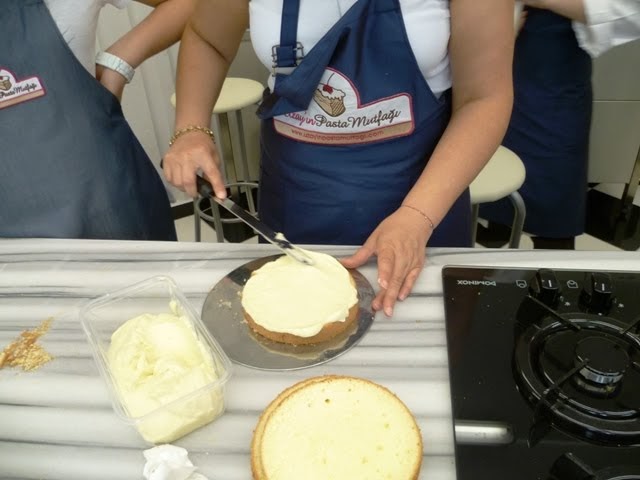 Uzay� ın Pasta Mutfağı Limonlu Pasta Yaptık