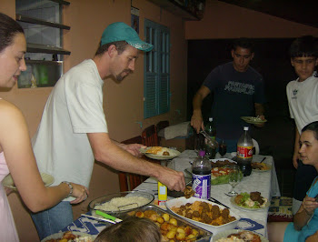 Quer jantar conosco?