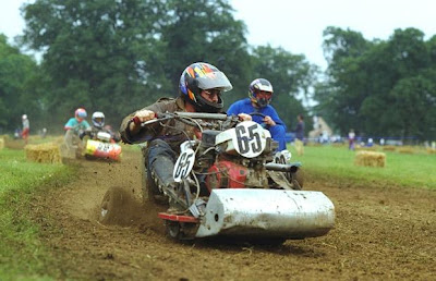 [Imagen: lawn-mower-race.jpg]