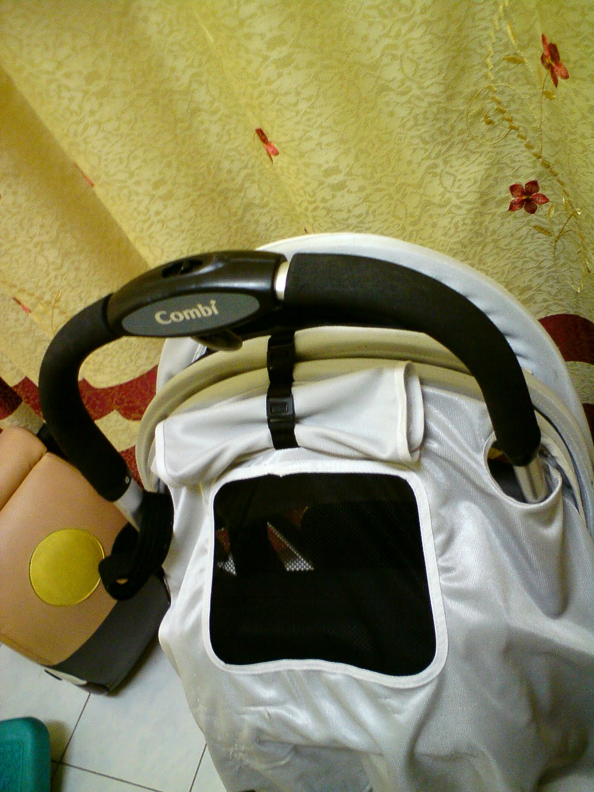 combi well carry stroller