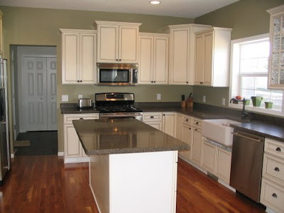  Paint Kitchen Cabinets on What Color To Paint Kitchen Cabinets  On Aol Answers