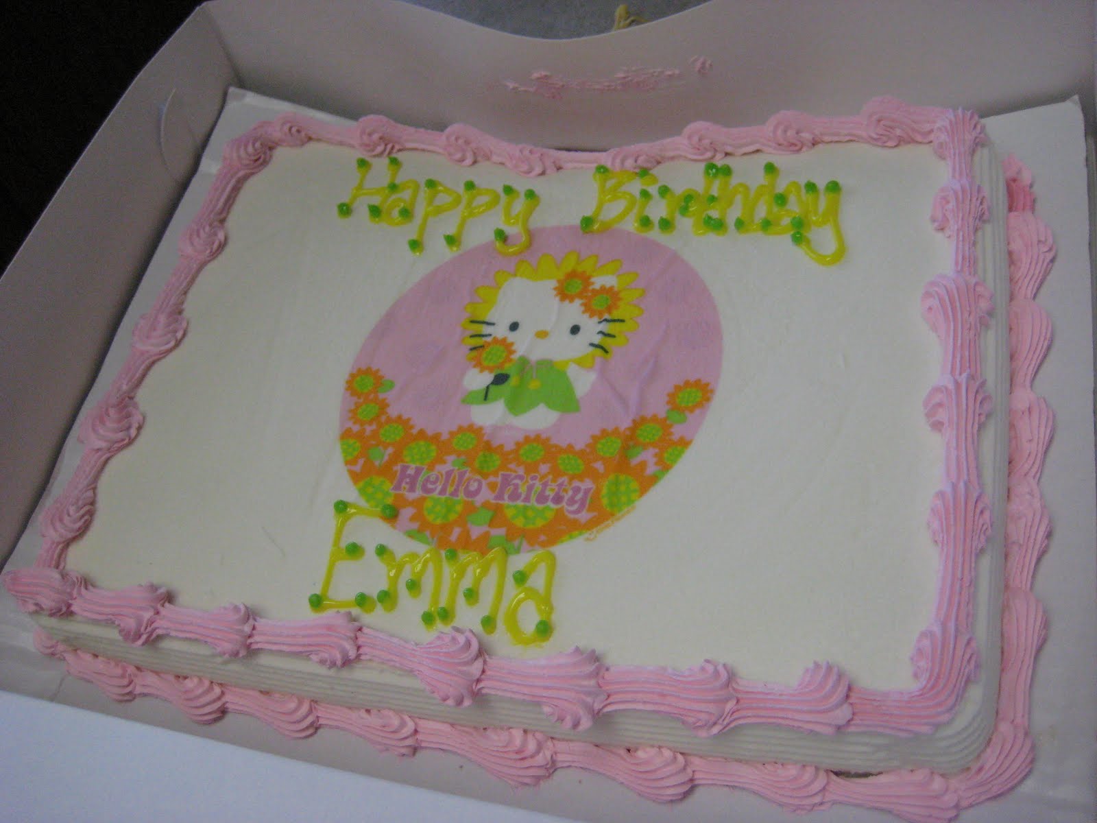 [The+Hello+Kitty+cake.JPG]