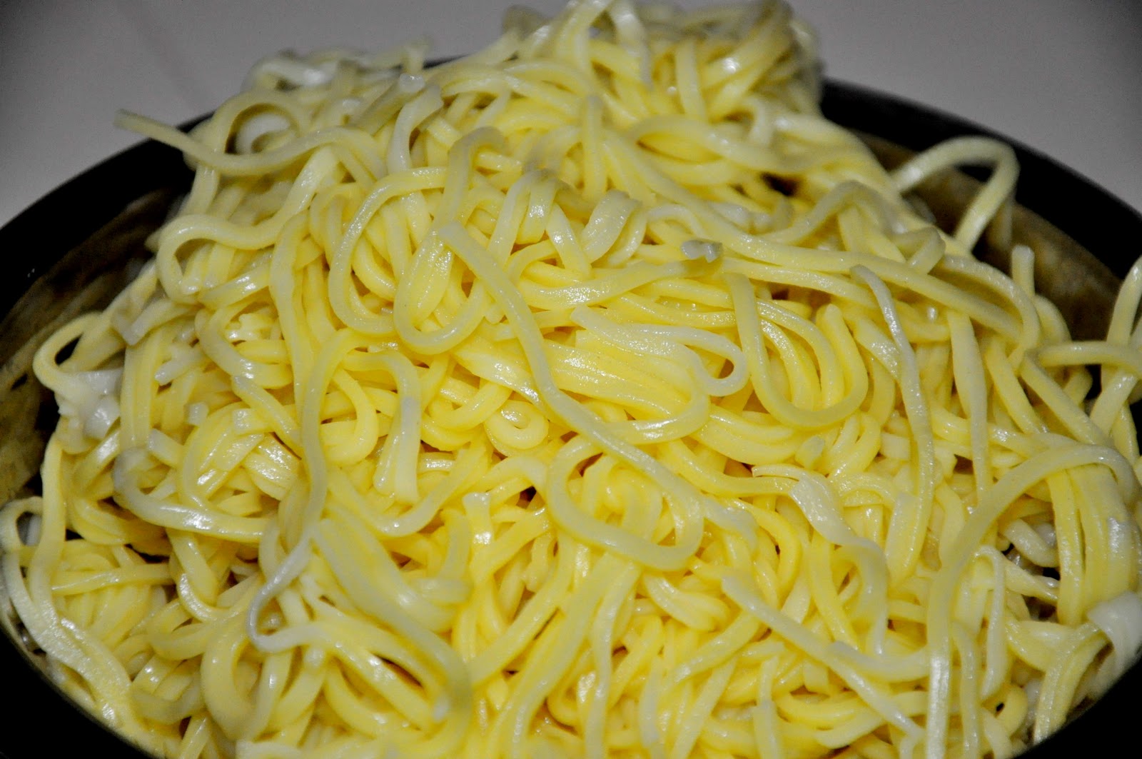 Sasha's Cookbook American Chopsuey / Crisp fried noodles with vegetable sauce