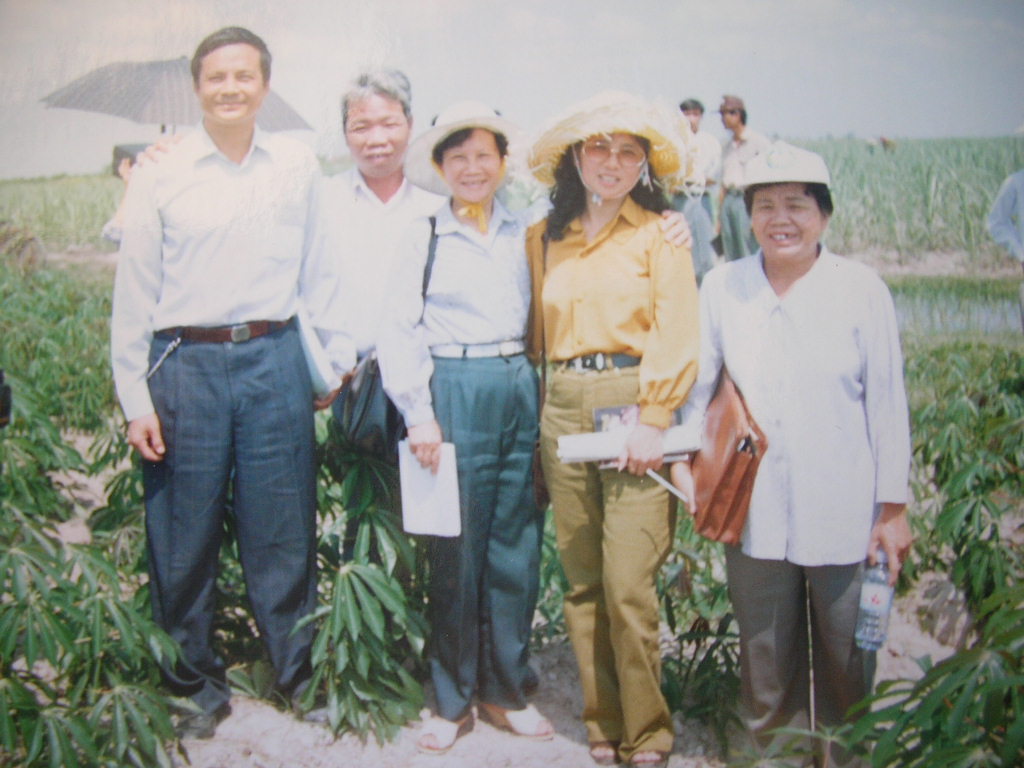 [DSCN6910.JPG]