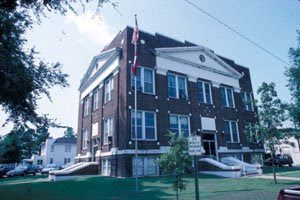 Born And Raised In The South Stuttgart Ar The Arkansas County Courthouse In Stuttgart Constructed 1928 And Designed By J B Barrett With Firm Of Ogletree Serving As