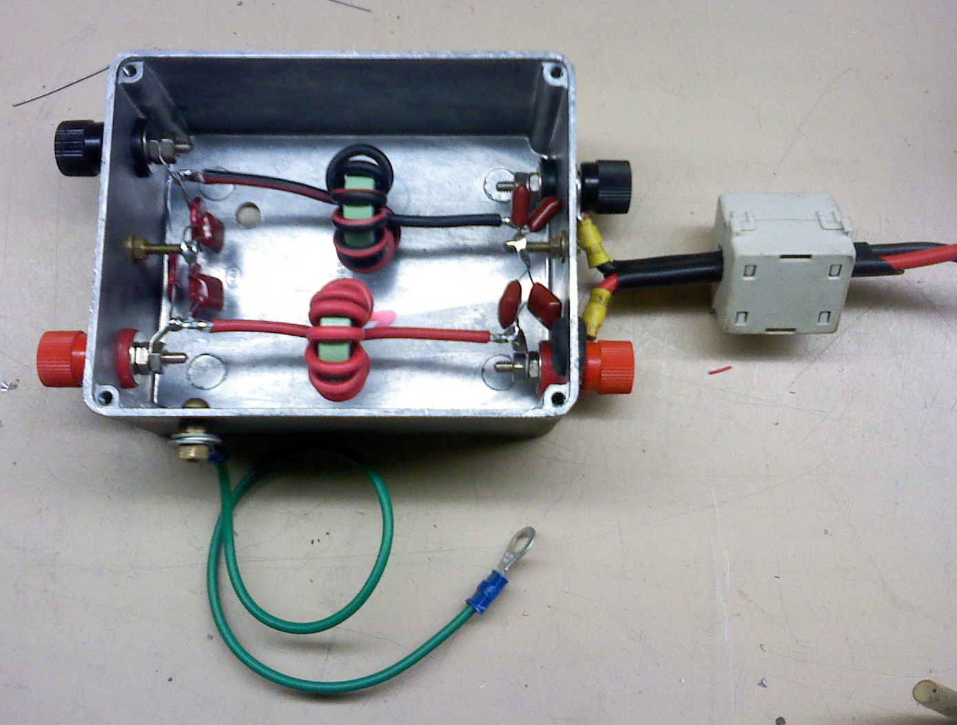 Solar Musings Power Jack Grid Tie Inverter RF noise suppression mod