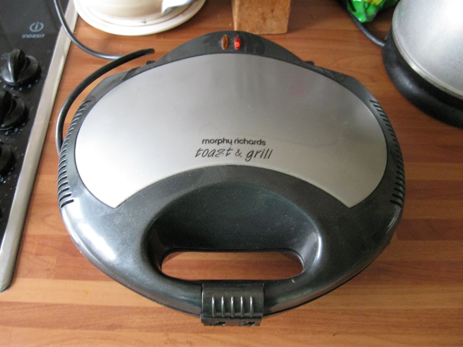 WhyNotSmile How To Fry an Egg in a Sandwich Toaster