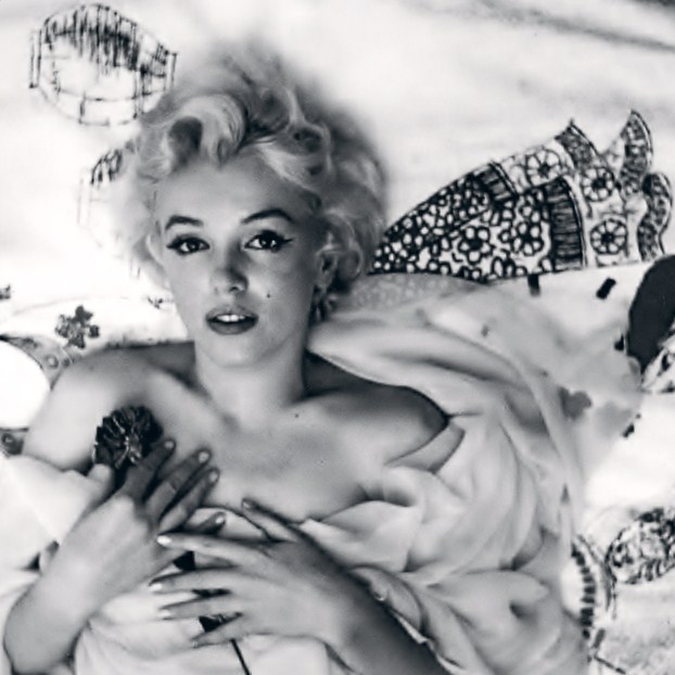 oracion por marilyn monroe essay Ernesto cardenal martínez oración por marilyn monroe (prayer for marilyn monroe) el estrecho dudoso (the doubtful strait) los ovnis de oro (golden ufos). oracion por marilyn monroe essay Ernesto cardenal martínez oración por marilyn monroe (prayer for marilyn monroe) el estrecho dudoso (the doubtful strait) los ovnis de oro (golden ufos).