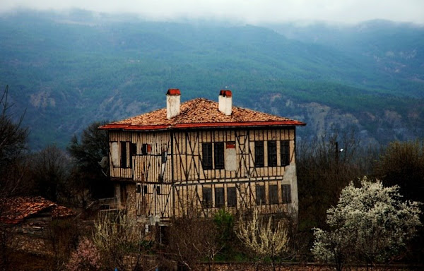 049- Safranbolu'da bahar