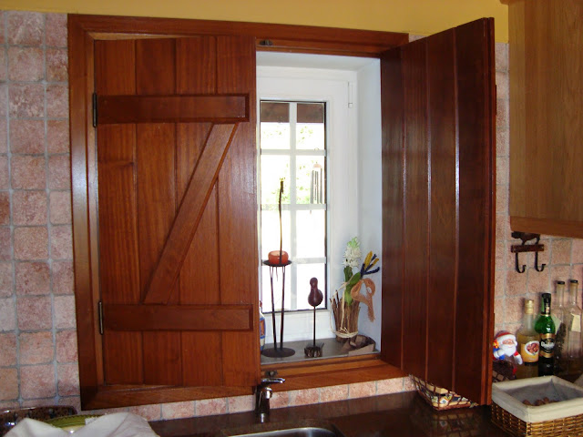 Carpintaria Tola & Teca: Portadas e Janelas interiores e exteriores