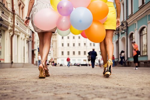 [balloons+walking+chocolate+therapy.jpg]