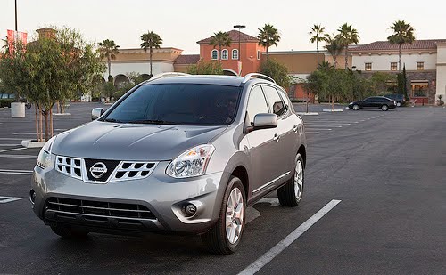 2011 Nissan Rogue info