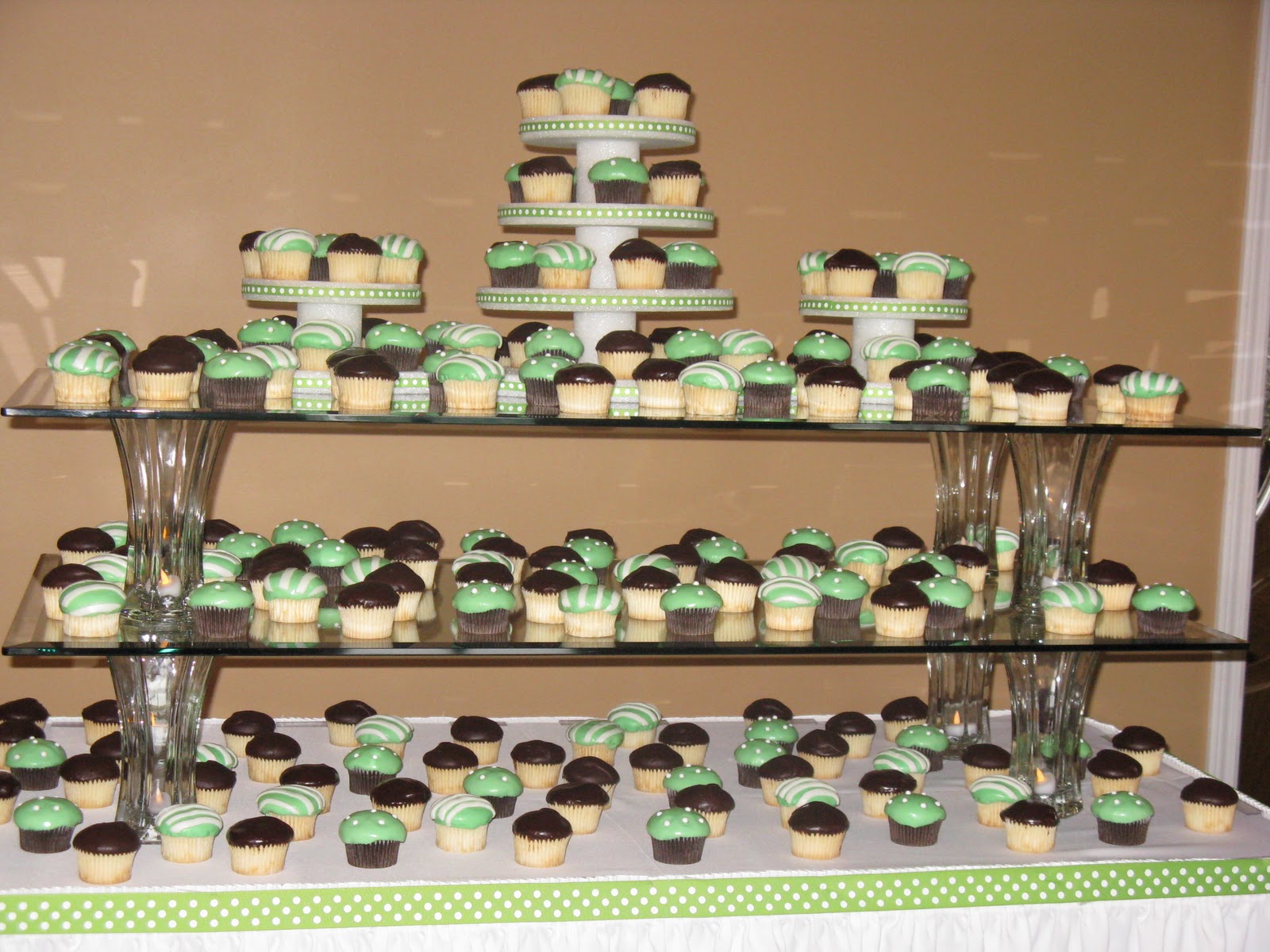 The Sweet Life...cakes by kim October 2010