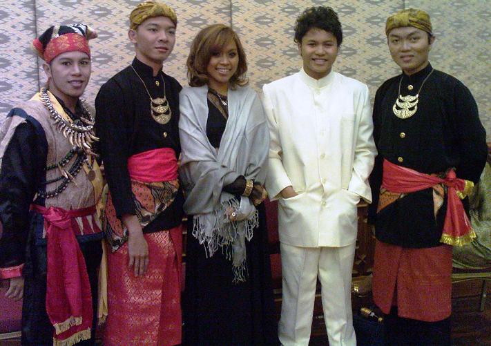 [raja5.JPG]