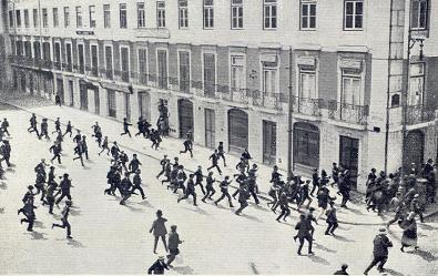 [Panico_Praca_Municipio.jpg]