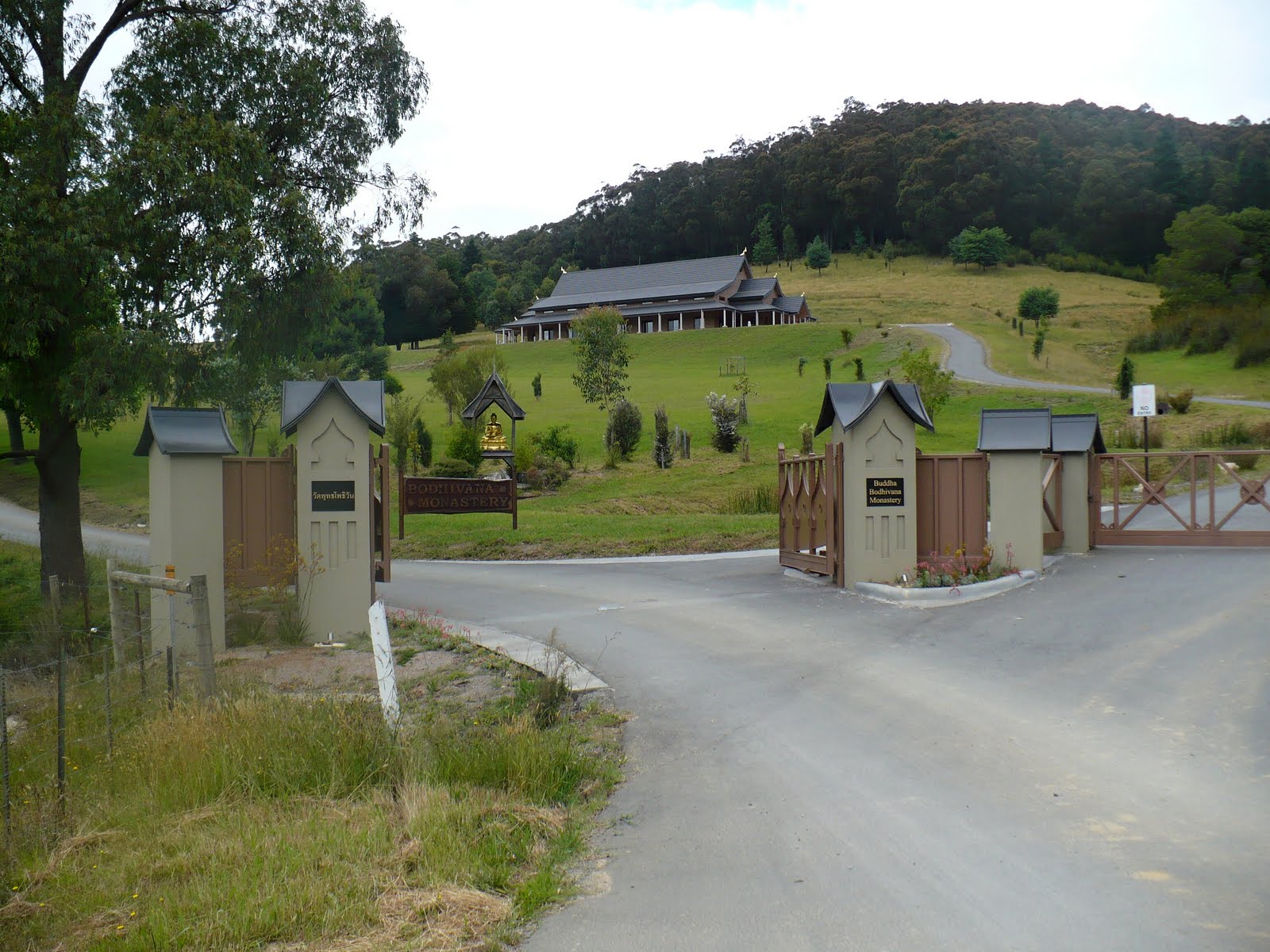 Places to see in Warburton Australia Bodhivana Monastery