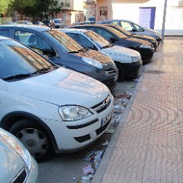 FOTO DENUNCIA: LA CALLE DE LOS PASOS COLMADA DE SUCIEDAD