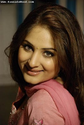 Actress Gowri Munjal